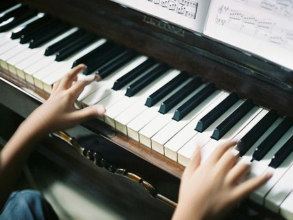 成年人学钢琴教程你需要了解下！